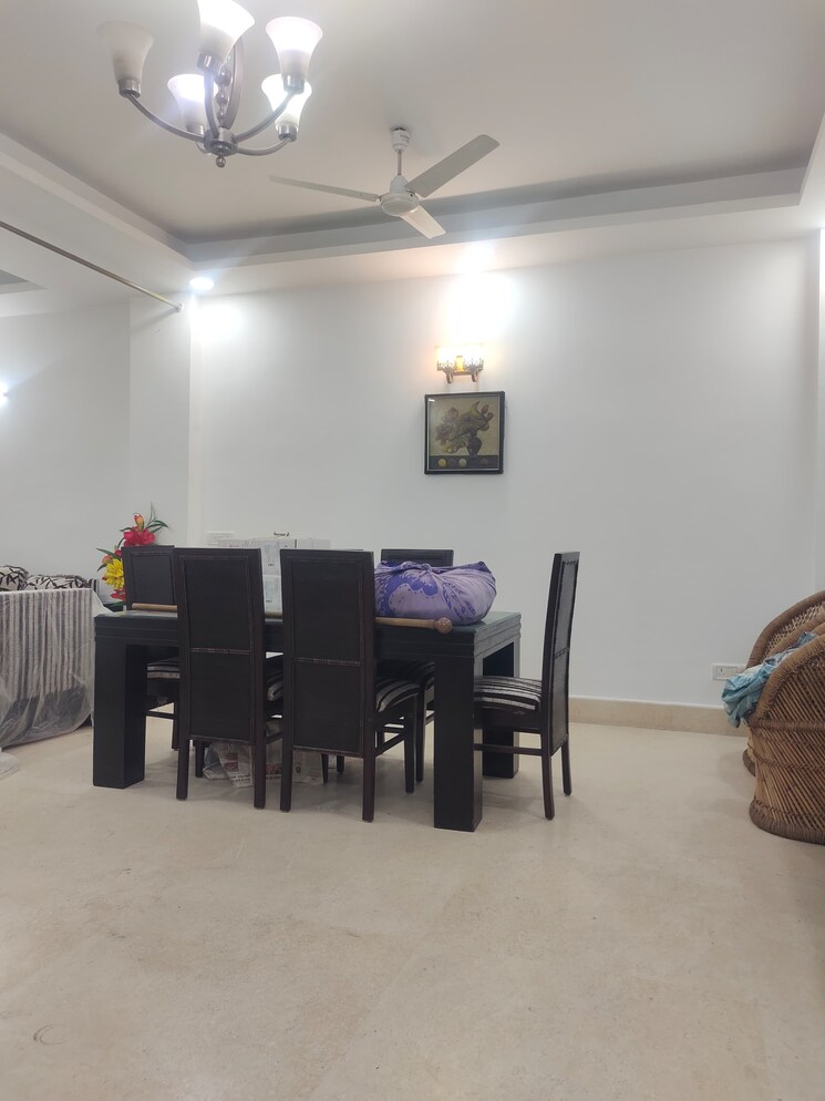 Living Room, east of kailash 3 Bedroom 1800 Sq.Ft. Builder Floor In East Of Kailash Delhi 9765821