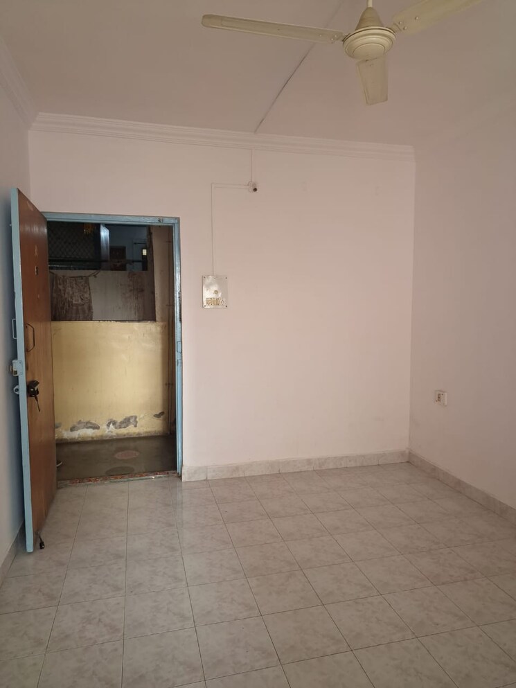 Room, b-u-bhandari-rakshak-nagar 1 Bedroom 550 Sq.Ft. Apartment In Kharadi Pune 9765840