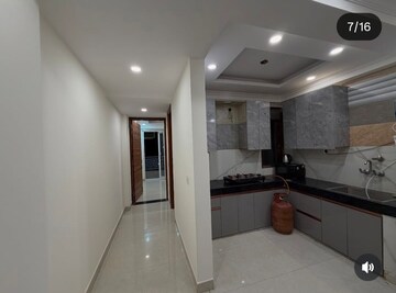 Building Lobby in 1 BHK Builder Floor at Palm Residency Chhatarpur, Chattarpur – for Rent