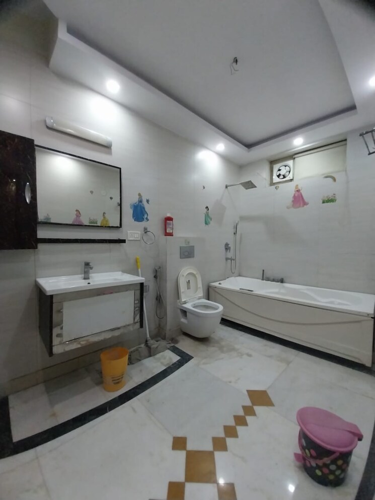 Kitchen, south extension ii 2 Bedroom 1800 Sq.Ft. Builder Floor In South Extension ii Delhi 9765866