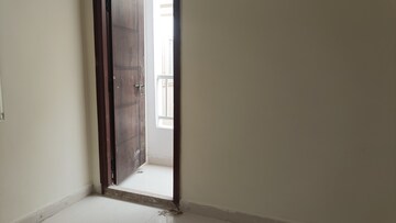 Room in 2 BHK Apartment at SVS Ample Homes, Chanda Nagar – for Sale