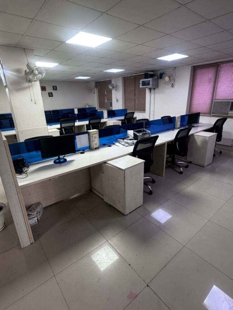 Team Area, sector 1 Commercial Office Space 1000 Sq.Ft. In Sector 1 Noida 9765894