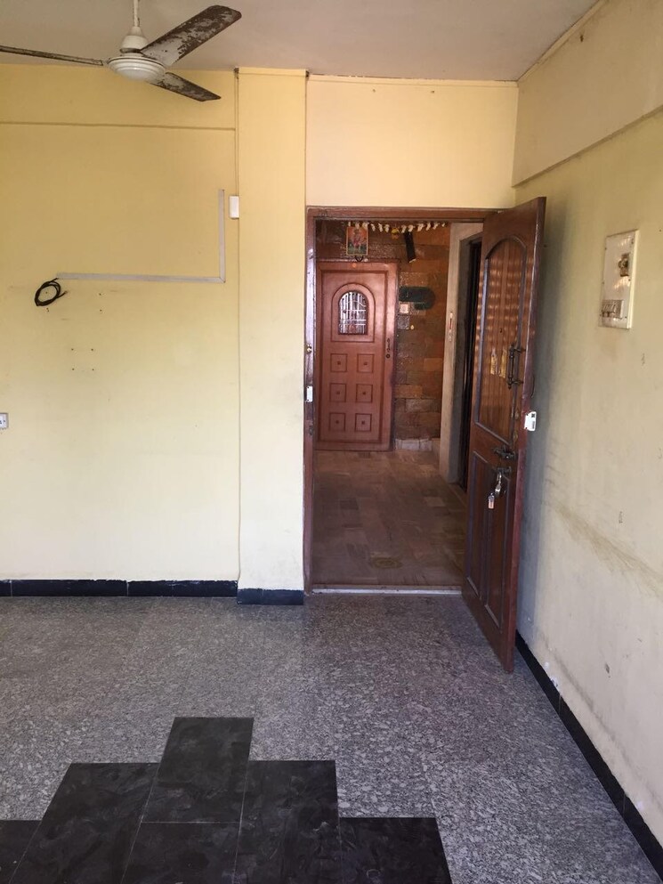 Cover Image, link-palace 1 Bedroom 650 Sq.Ft. Apartment In Malad West Mumbai 9765890