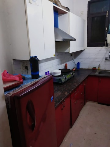 Master Bedroom in 1 BHK Builder Floor at Abhay Khand – for Rent