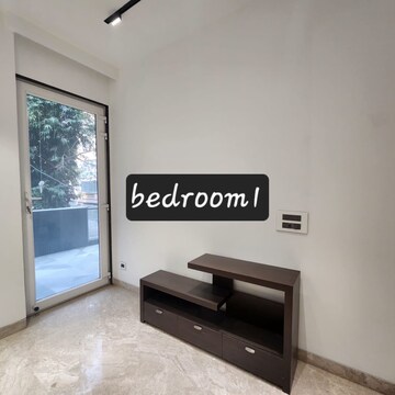 Room in 3 BHK Builder Floor at Kalkaji – for Rent