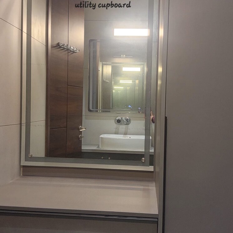 Bathroom, kalkaji 3 Bedroom 1600 Sq.Ft. Builder Floor In Kalkaji Delhi 9765960