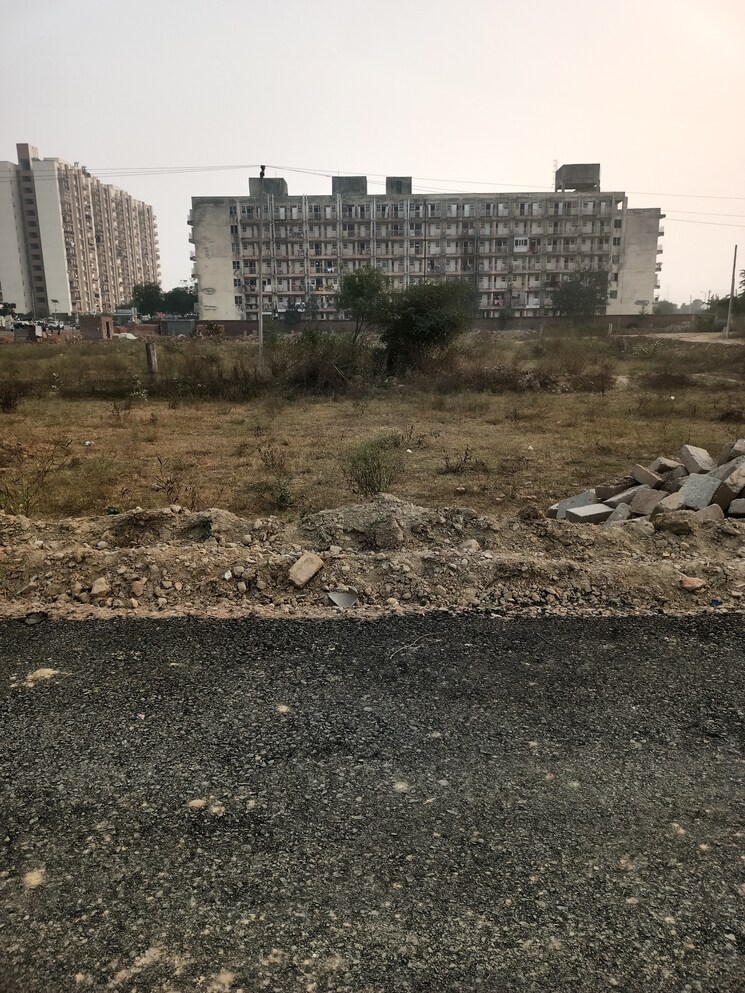 undefined, sector 77  179 Sq.Yd. Plot In Sector 77 Faridabad 9765963