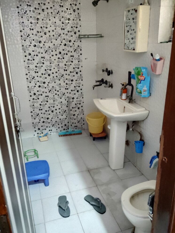 Bathroom, sector 16 2 Bedroom 1440 Sq.Ft. Builder Floor In Sector 16 Faridabad 9765967