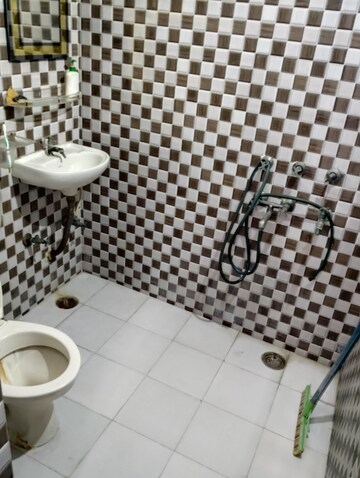 Bathroom in 2 BHK Builder Floor at Sector 16 – for Rent