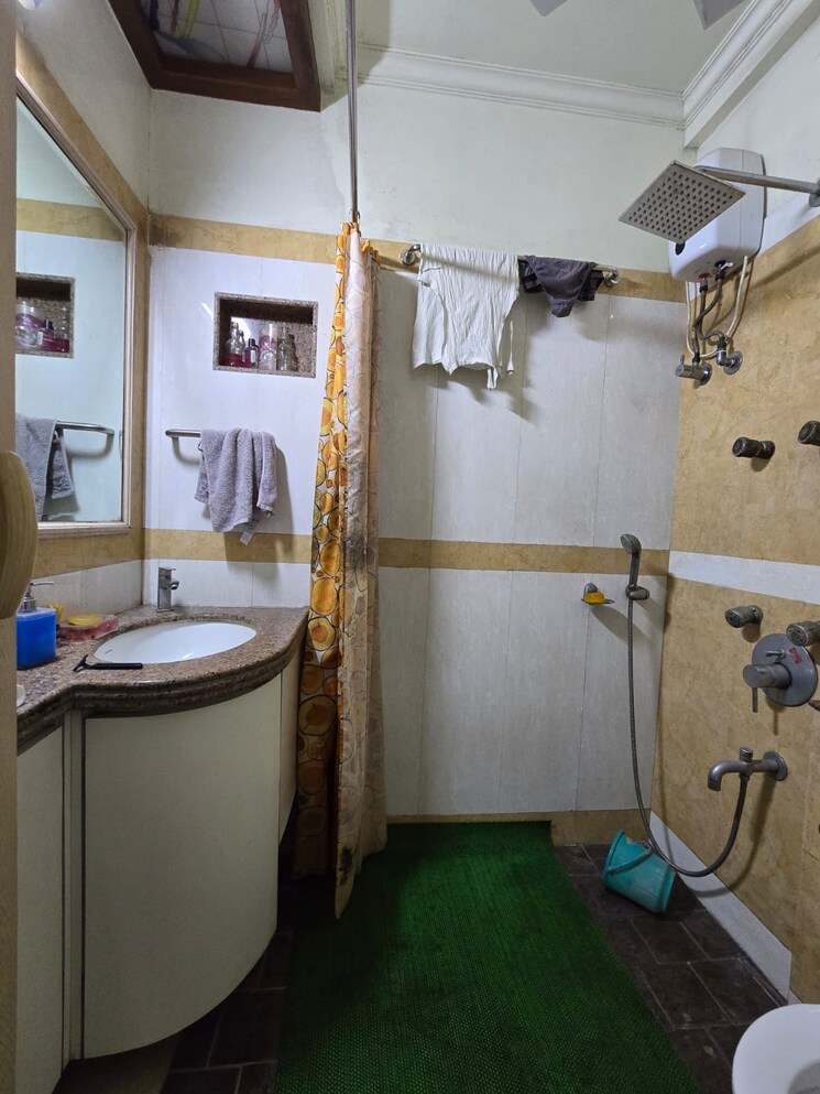 undefined, goregaon-west-view-chs 3 Bedroom 950 Sq.Ft. Apartment In Goregaon West Mumbai 9766031