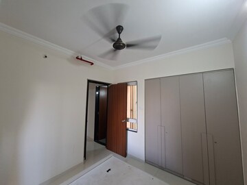 Room in 1 BHK Apartment at Raunak Bliss B2, Ghodbunder Road – for Rent