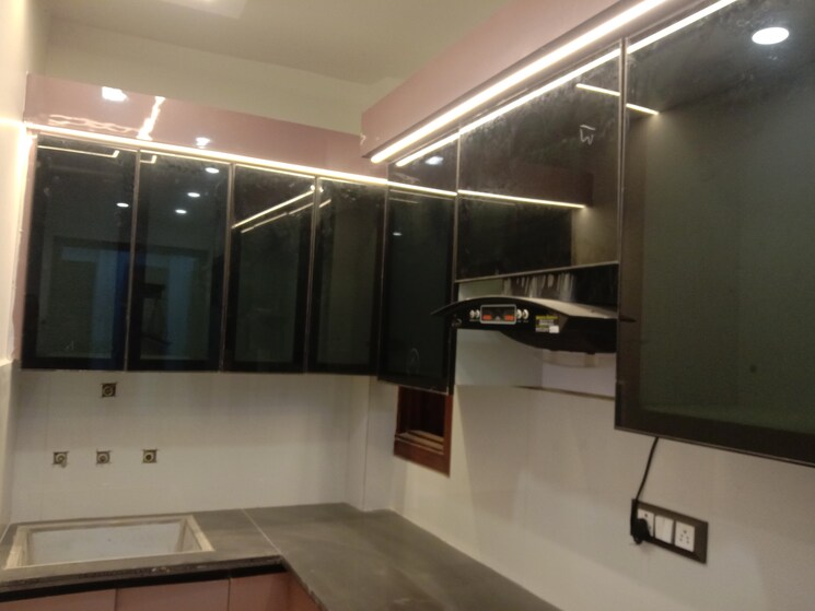 Kitchen, dwarka mor 1 Bedroom 360 Sq.Ft. Builder Floor In Dwarka Mor Delhi 9766047
