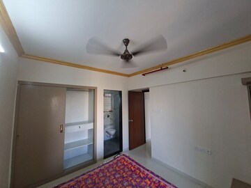 Room in 1 BHK Apartment at Raunak Bliss B2, Ghodbunder Road – for Rent