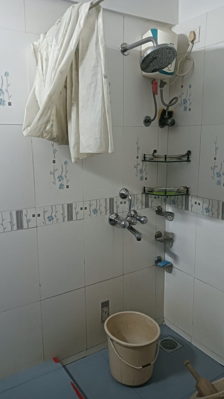 Bathroom, hdil-dheeraj-jamuna 2 Bedroom 875 Sq.Ft. Apartment In Malad West Mumbai 9766075