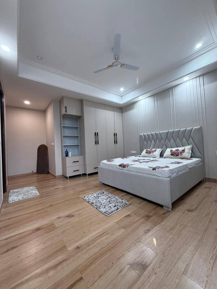 Bedroom, freedom fighters enclave 2 Bedroom 1000 Sq.Ft. Apartment In Freedom Fighters Enclave Delhi 9766082