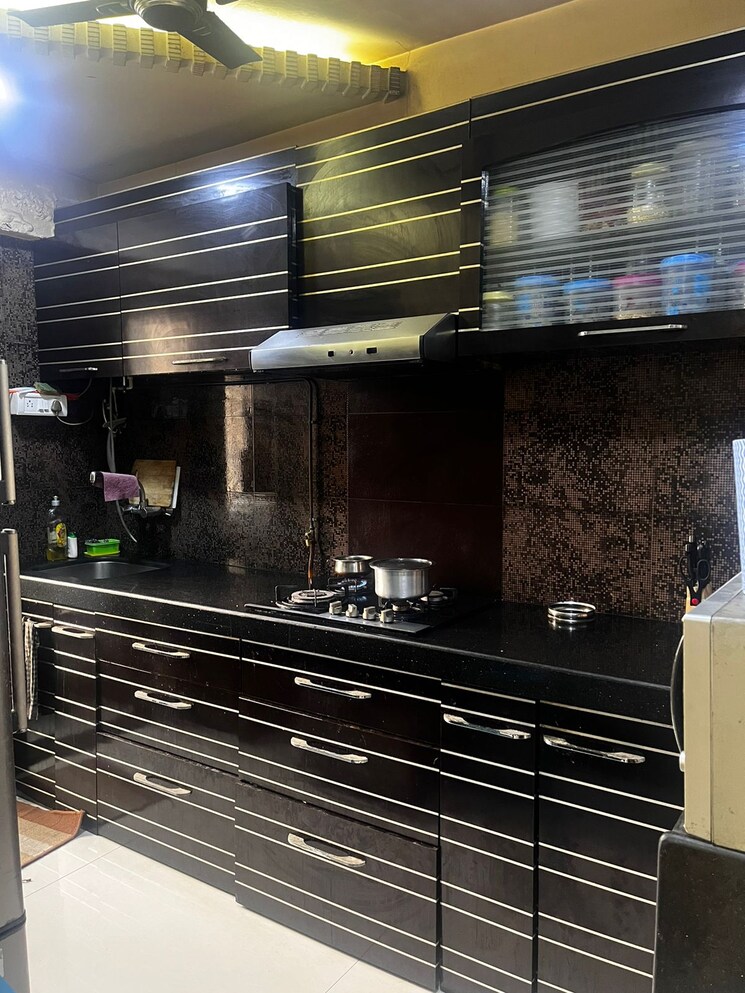 Kitchen, shiv-om-complex 3 Bedroom 1000 Sq.Ft. Apartment In Powai Mumbai 9766093