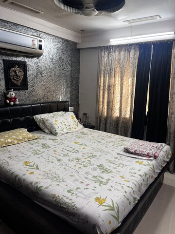 Master Bedroom in 3 BHK Apartment at Shiv Om Complex, Powai – for Rent