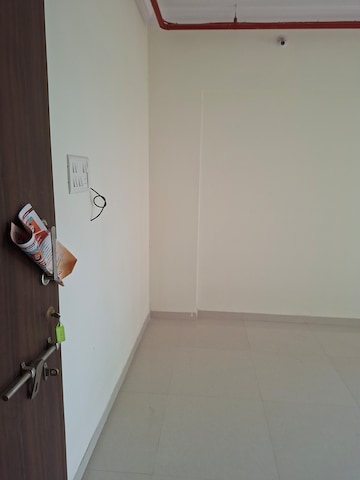1 BHK Apartment For Rent in Raj Residency Kasarvadavali, Kasarvadavali