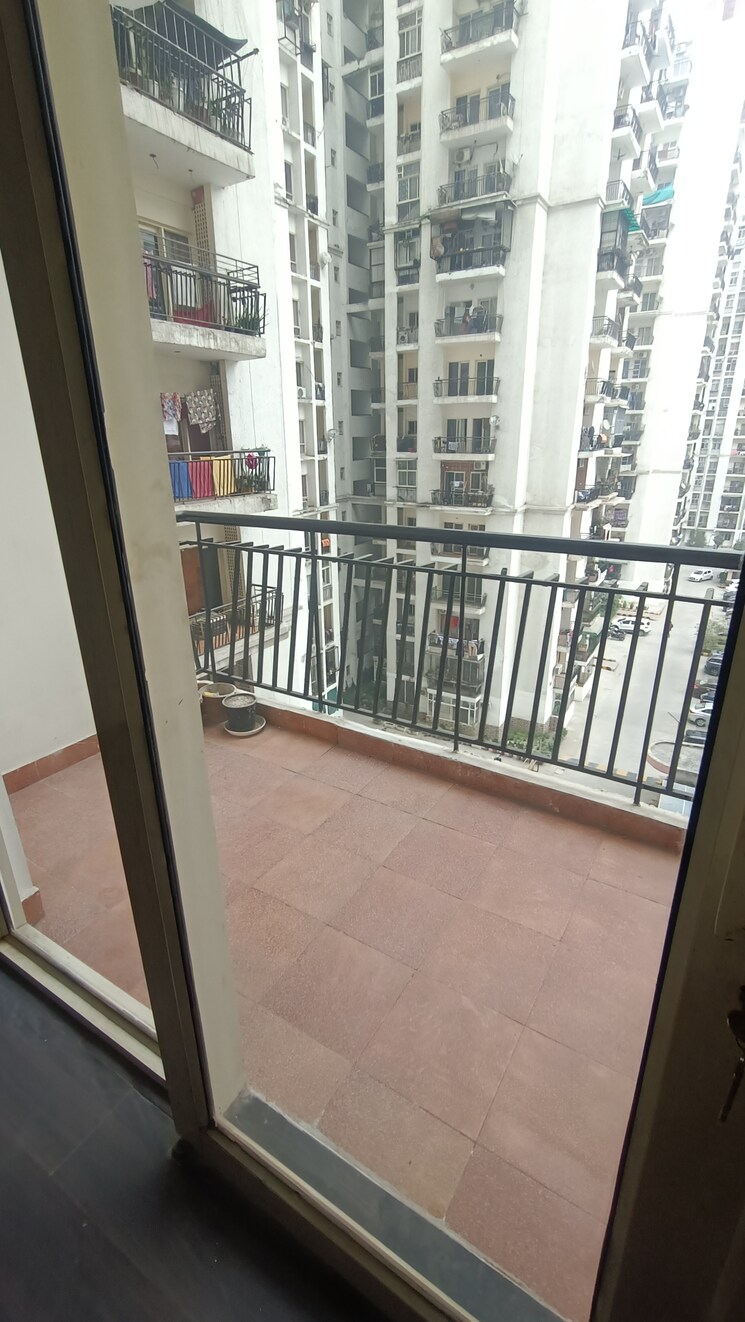 Balcony, antriksh-golf-view 2 Bedroom 1010 Sq.Ft. Apartment In Sector 78 Noida 9766138