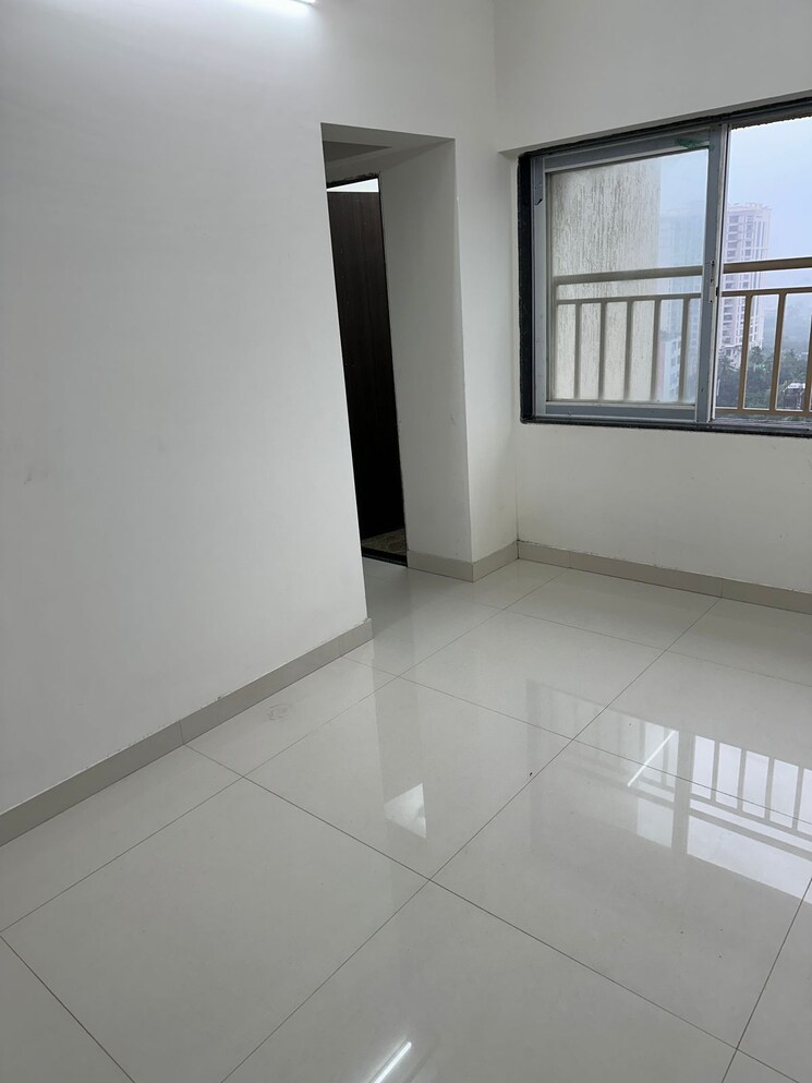 Room, naman-regency 1 Bedroom 313 Sq.Ft. Apartment In Byculla Mumbai 9766151