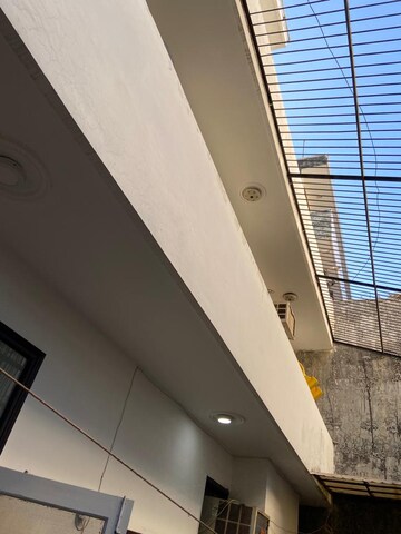 Furnished Amenities in 6+ BHK Independent House at RWA Apartments Sector 50, Sector 50 – for Rent