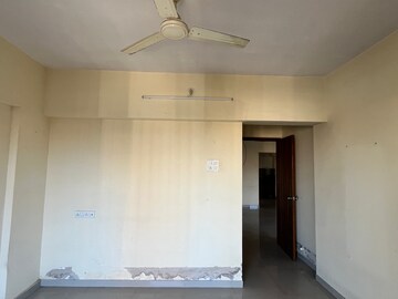 Master Bedroom in 2 BHK Apartment at Sunshine Tower, Asha Nagar – for Rent