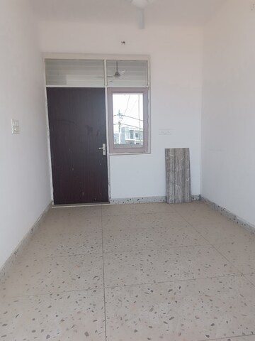 Room in 3 BHK Independent House at Modipuram – for Sale