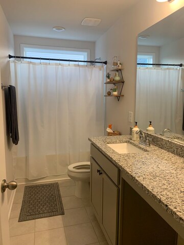 Bathroom in 3 BHK Apartment at Chandak Shreeraj Realty, Worli – for Rent