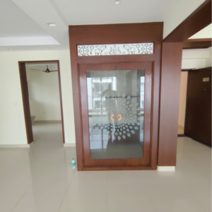 Room in 3.5 BHK Apartment at Godrej Eternity, Jyotipuram – for Rent