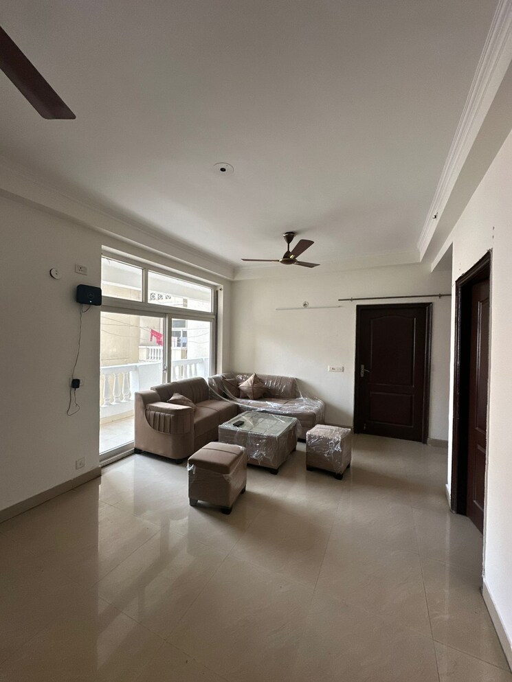 Living Room, gardenia-golf-city 3 Bedroom 1550 Sq.Ft. Apartment In Sector 75 Noida 9766280