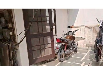 2.5 BHK Builder Floor – Exterior View View at Gupta Colony - for Sale