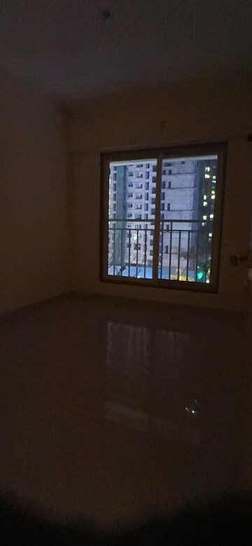 Room in 1 BHK Apartment at Shraddha Pearl, Kannamwar Nagar – for Rent