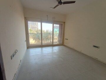 Room in 2 BHK Apartment at RNA Continental, Chembur – for Rent