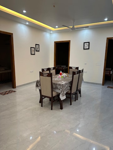 Master Bedroom in 3 BHK Builder Floor at Hong Kong Bazaar, Sector 57 – for Rent