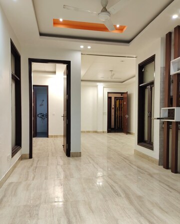 Living Room in 3 BHK Builder Floor at Chattarpur – for Rent