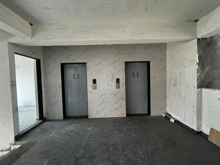 Room, adajan 1 Bedroom 620 Sq.Ft. Apartment In Adajan Surat 9766576