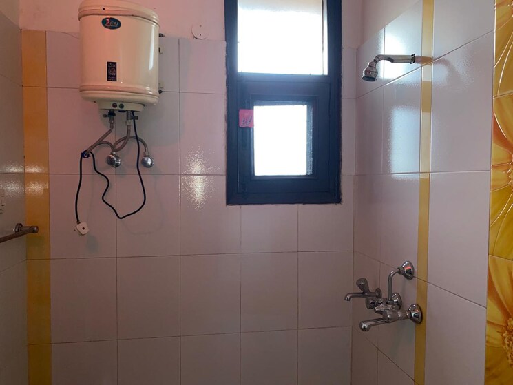 Bathroom, bsnl-society 2 Bedroom 1000 Sq.Ft. Apartment In Sector 50 Chandigarh 9766635