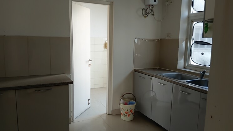 Kitchen, emaar-the-palm-drive-the-premier-terraces 4 Bedroom 4050 Sq.Ft. Penthouse In Sector 66 Gurgaon 9766659