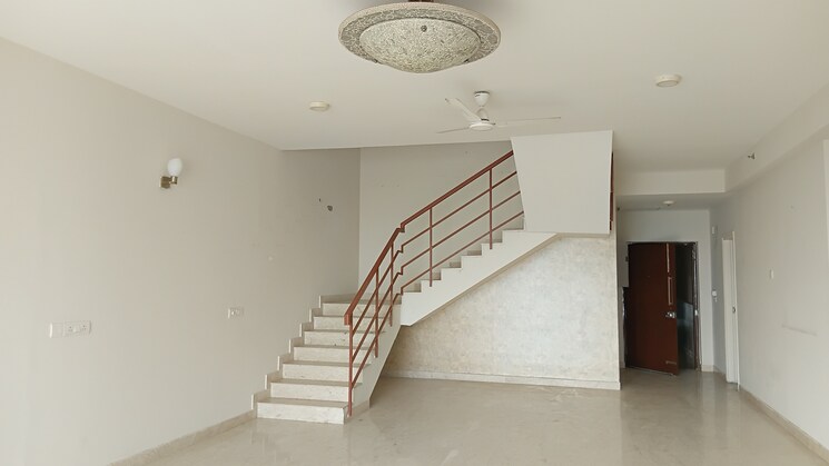 Bathroom, emaar-the-palm-drive-the-premier-terraces 4 Bedroom 4050 Sq.Ft. Penthouse In Sector 66 Gurgaon 9766659