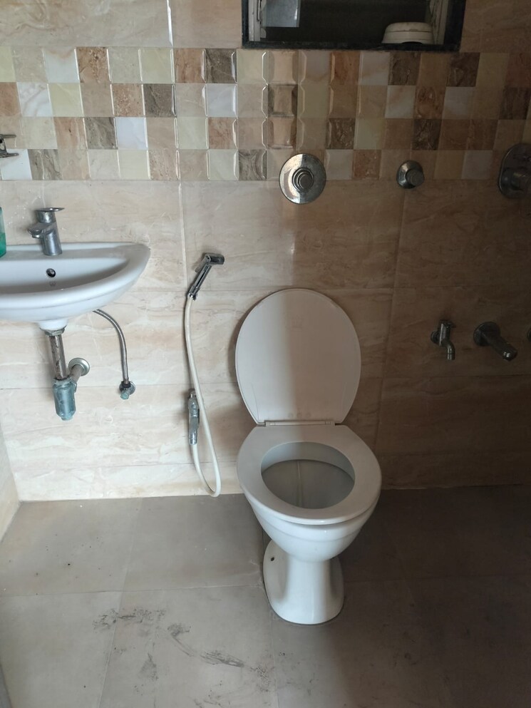 Bathroom, mahavir-kalpavruksha 1 Bedroom 460 Sq.Ft. Apartment In Ghodbunder Road Thane 9766700