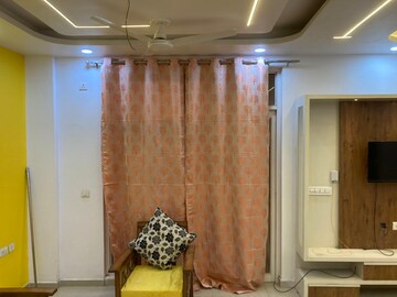 Bedroom in 3.5 BHK Apartment at Omaxe Residency II, Gomti Nagar – for Rent