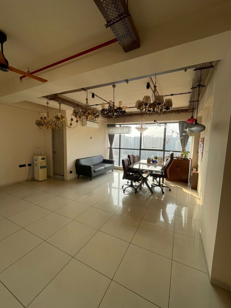 Team Area, ratnanjali-solitaire Commercial Office Space 750 Sq.Ft. In Satellite Ahmedabad 9766769