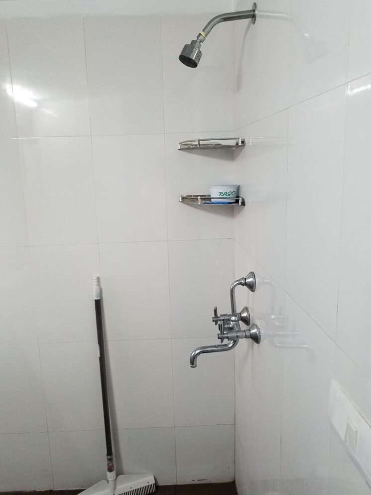 Bathroom, amrapali-heartbeat-city 2 Bedroom 1195 Sq.Ft. Apartment In Sector 107 Noida 9766782