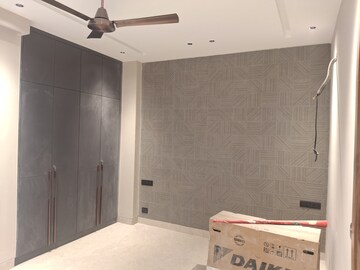 Bathroom in 3 BHK Builder Floor at Dlf Phase I – for Sale