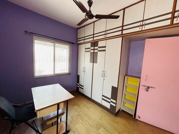 Room in 2 BHK Apartment at Shivprasad Apartment, Anand Nagar – for Rent