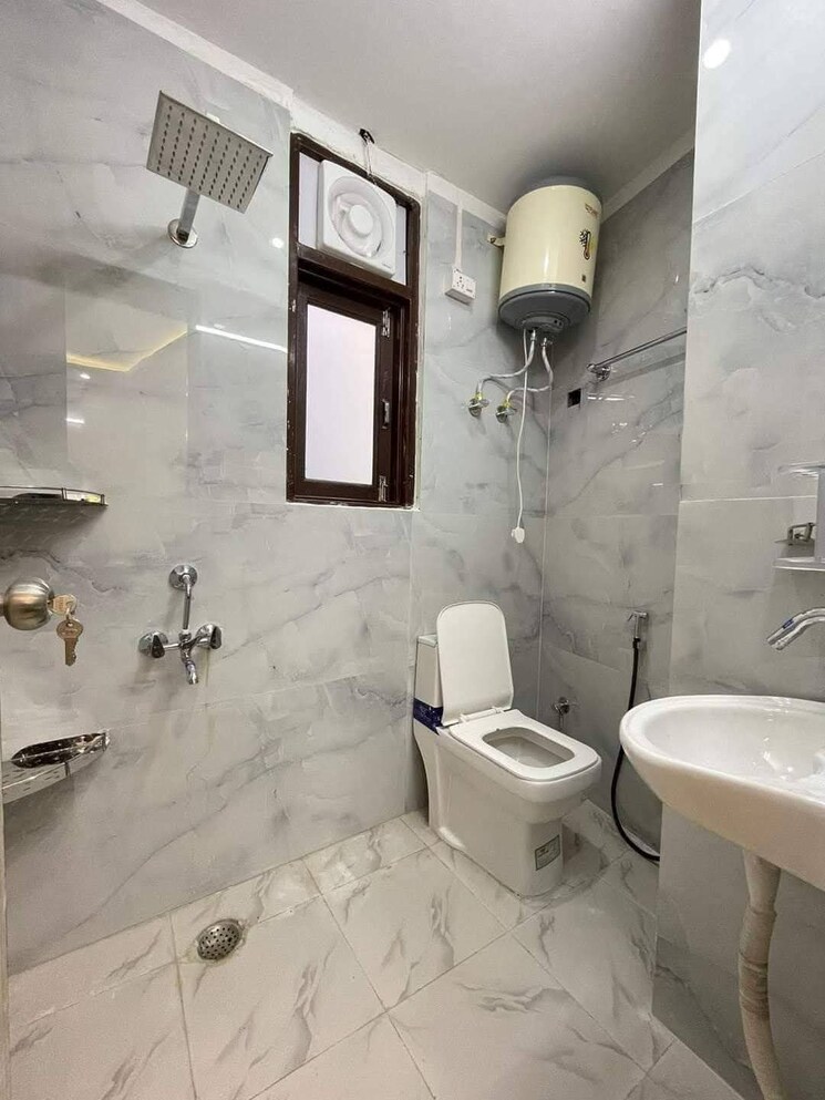 Bathroom, saket 2 Bedroom 1000 Sq.Ft. Builder Floor In Saket Delhi 9766929