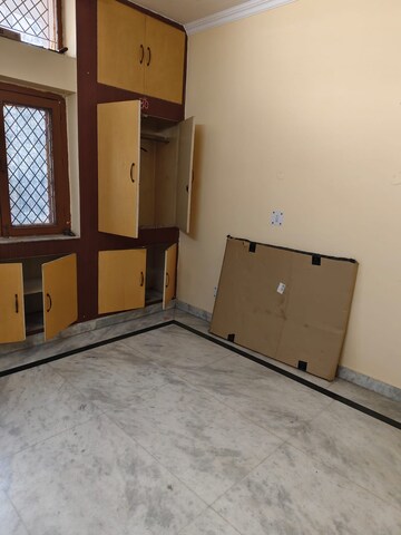 Room in 2 BHK Independent House at Sector 23 – for Rent