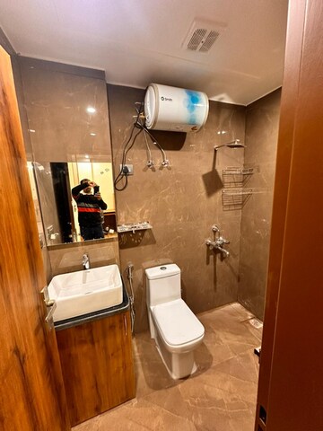 Team Area in 1 RK Builder Floor at Sushant Lok ii – for Rent