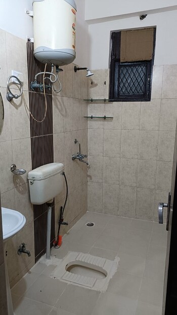 2 BHK Flat for Rent in Indirapuram Shakti Khand 1, Ghaziabad