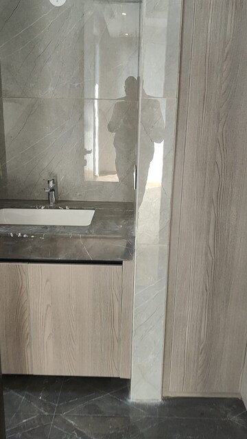 Bathroom in 3 BHK Apartment at DLF Regency Park II, Sector 27 – for Rent